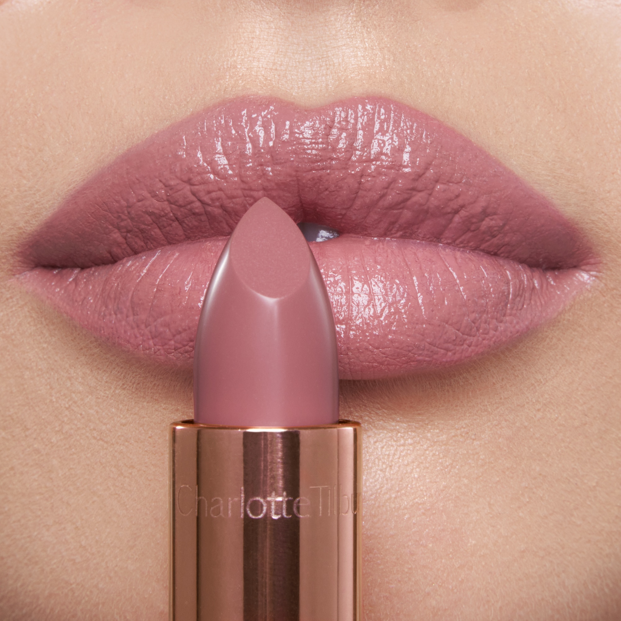 K.I.S.S.I.N.G.( BARRA PARA LABIOS)